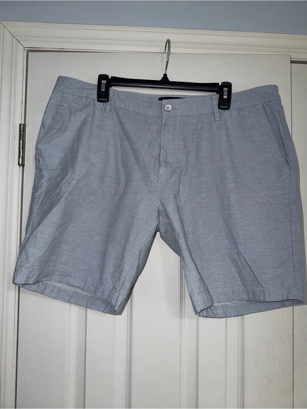 Rodd & Gunn men’s blue and white striped pattern shorts size 40 woven in Italy